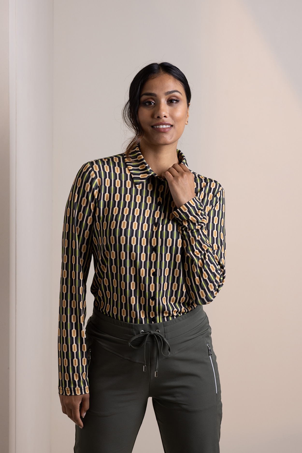 AndCoWoman Lotte blouse retro – Bild 3