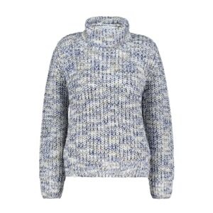 Red Button sweater Cocoon jeans blue