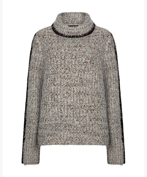 Red button Cocoon sweater brown